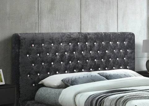 Grande - Crushed Velvet Buttoned Bed Image 3