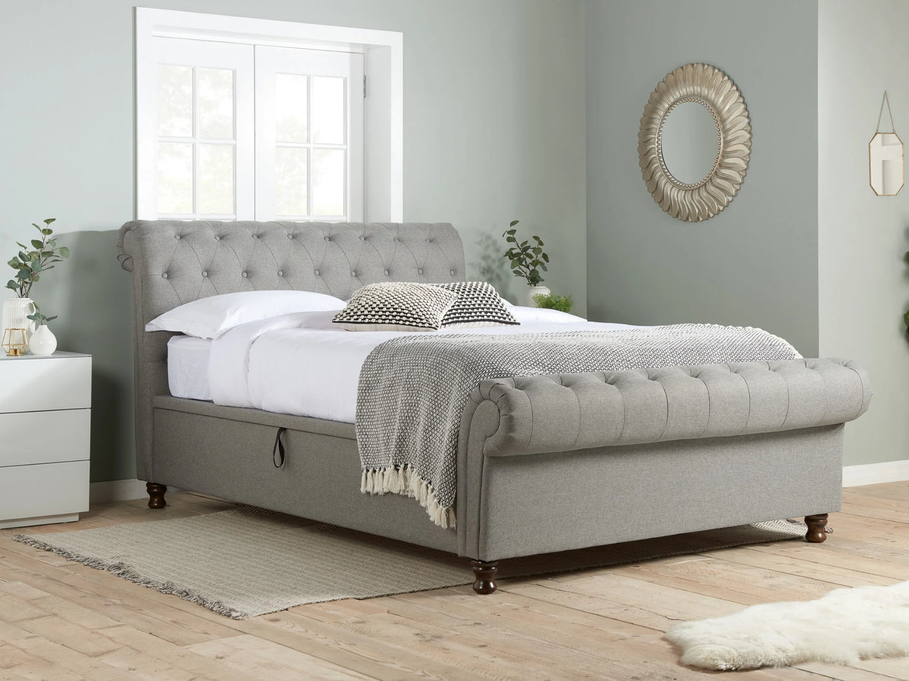 Sleigh Beds