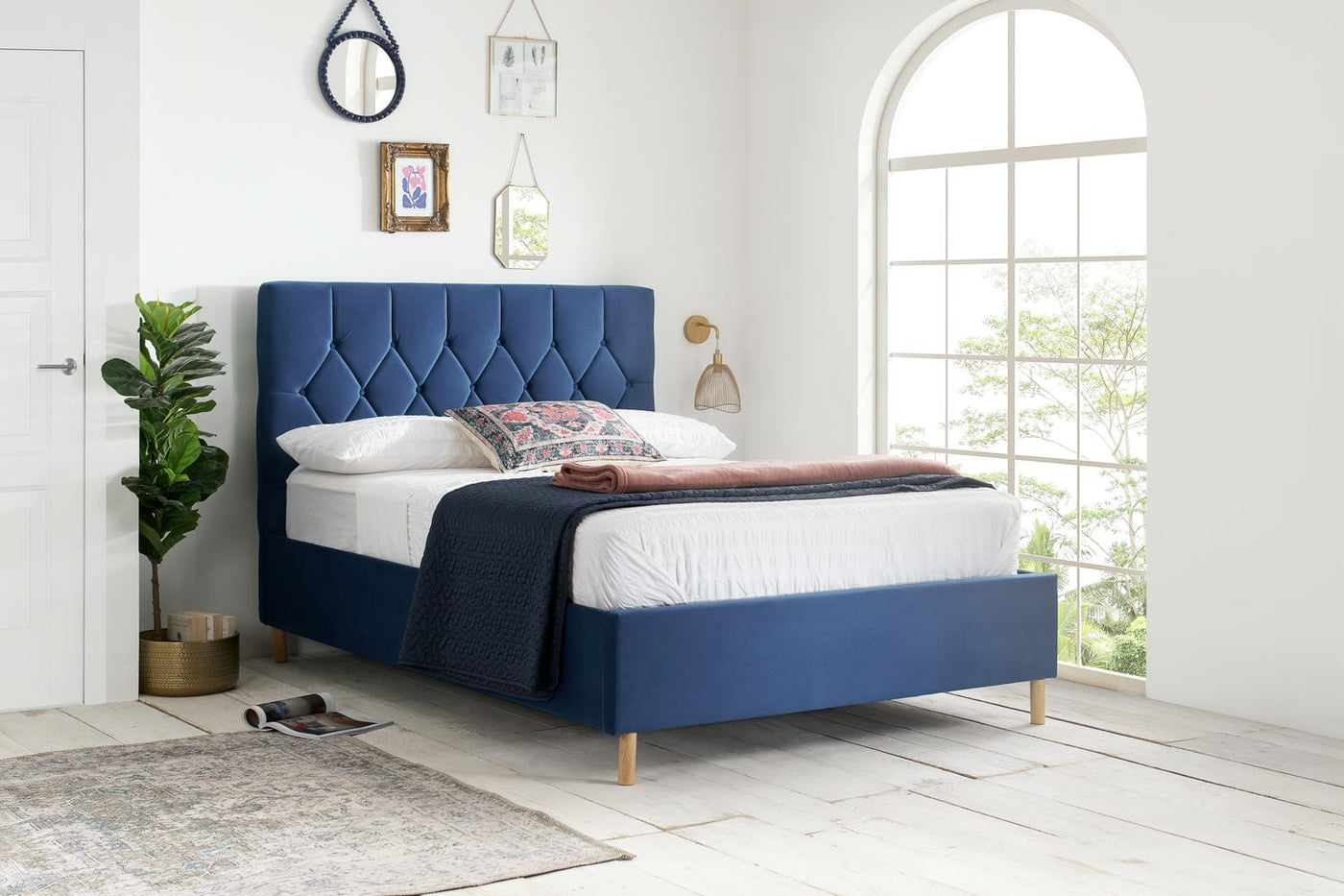 Loxley - Upholstered Buttoned Fabric Bed - Bickfords